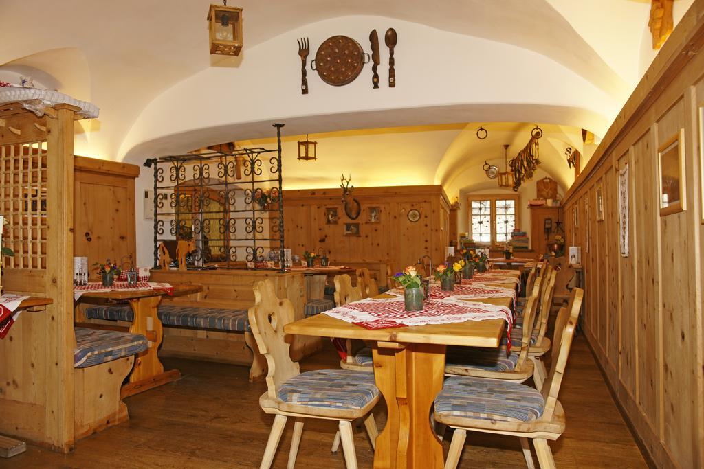 Hotel Crusch Alba Sta Maria Santa Maria Val Müstair Esterno foto