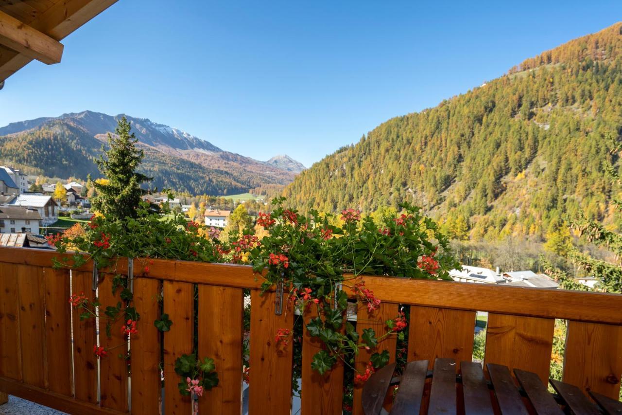 Hotel Crusch Alba Sta Maria Santa Maria Val Müstair Esterno foto